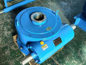 蜗轮减速机-蜗轮圆柱蜗杆减速机