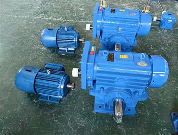 非标蜗轮蜗杆减速机-GCWS减速机-GCWO减速机