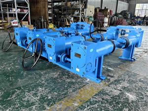 锥齿轮螺旋丝杆升降机-螺旋丝杆升降机