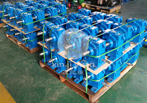 WD80-120圆柱蜗杆减速机